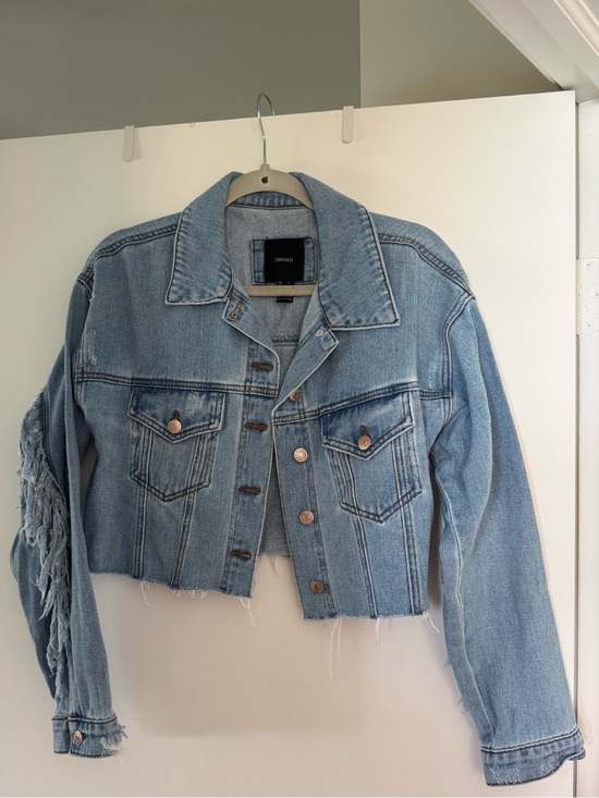 Forever 21 Jackets & Blazers - Forever 21 Light Blue Cropped Denim Jacket with Frayed Sleeve